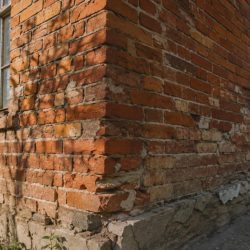 Кладка в три кирпича особенности массивной кирпичной стены ее возможности и ограничения